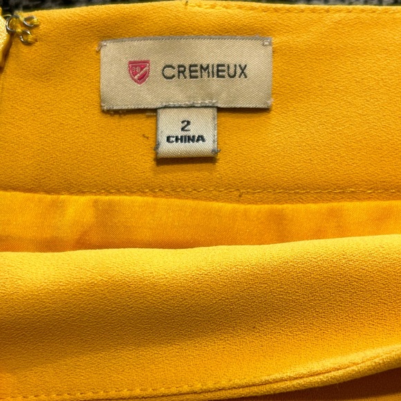 Yellow skirt - Picture 3 of 4